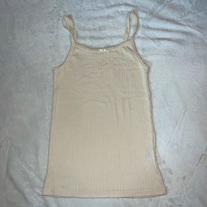 Cream Brandy Melville bow tank, longer version🤍🤍🤍 One size but fits XS-M